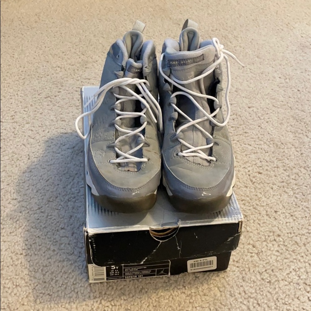 Air Jordan 9